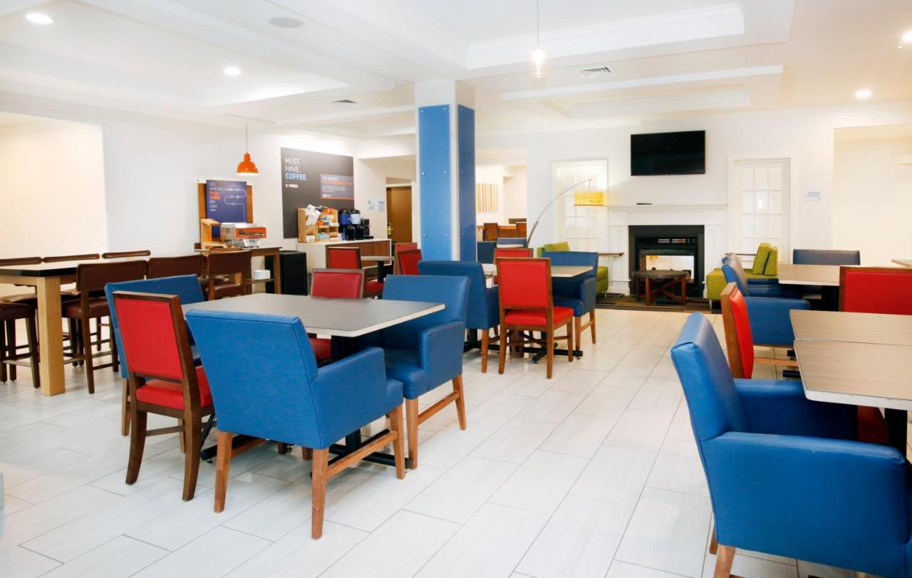 Holiday Inn Express Hotel & Suites Bethlehem Airport/Allentown Area By Ihg Exteriér fotografie